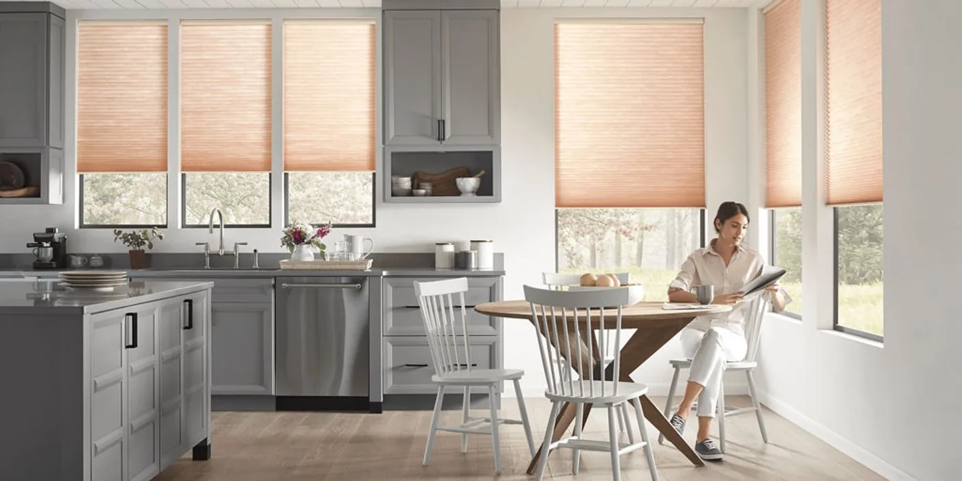 Applause Sunterra shades in Amber