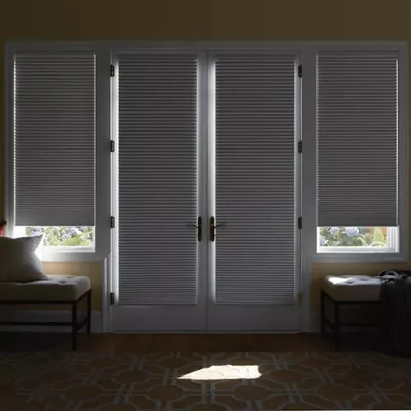 Duette shades in Elan Daisy White
